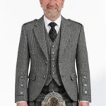 Casual Ljusgrå Tweed Argyle Kiltjacka med Väst Framifrån