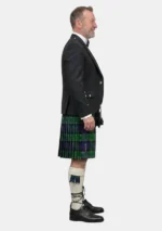 Vista lateral derecha del Conjunto de Kilt de Tartán Leslie Hunting